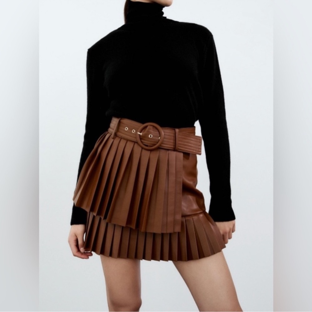 Zara • Brown Leather Pleated Mini Skirt
